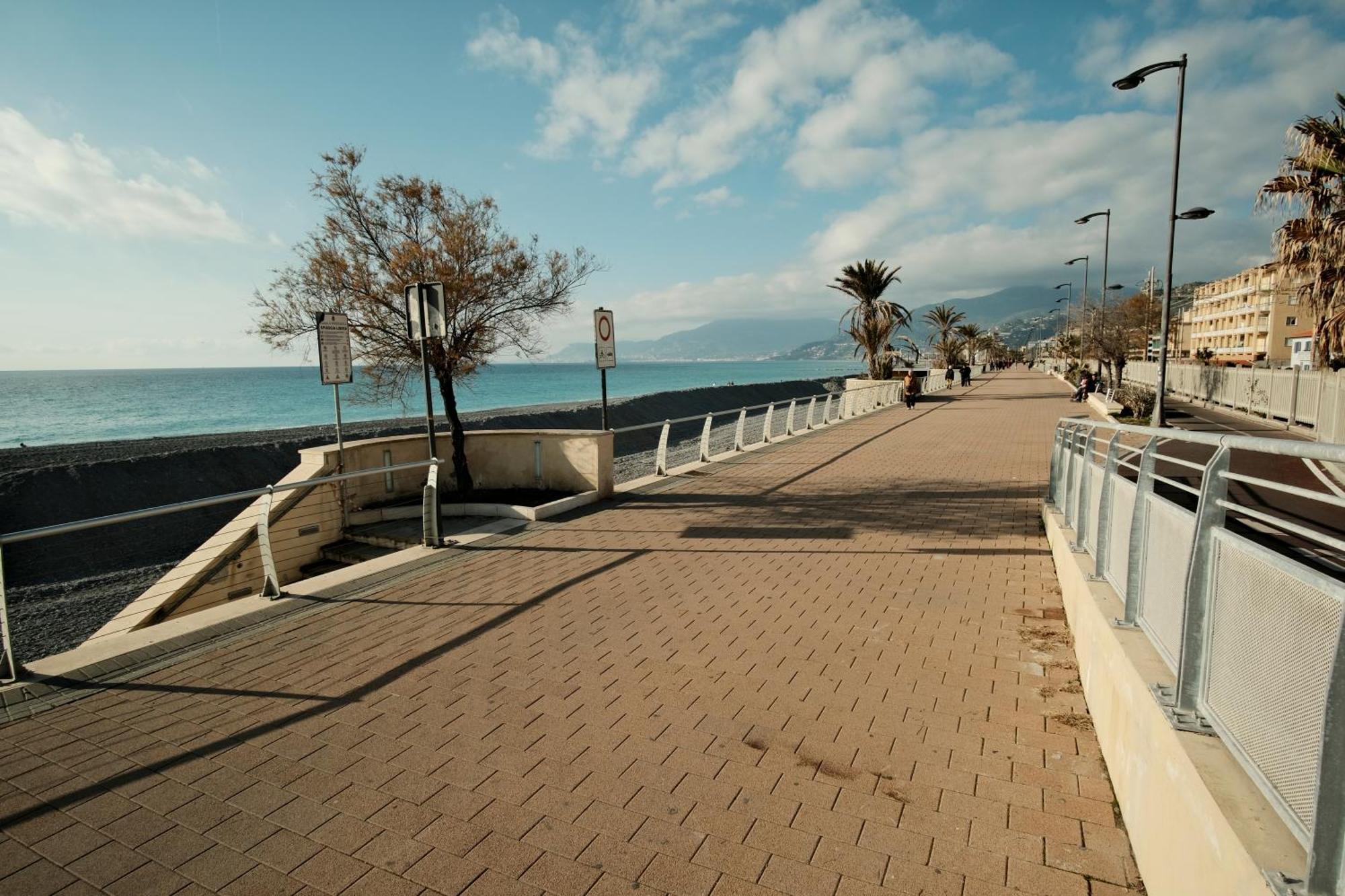 Appartamento A Due Passi Dal Mare Bordighera Esterno foto